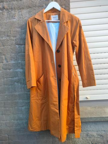 Trenchcoat MSCH beschikbaar voor biedingen