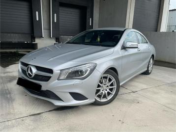 Mercedes-Benz CLA180 Benzine!