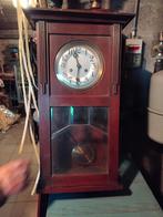 Horloge ancienne., Enlèvement