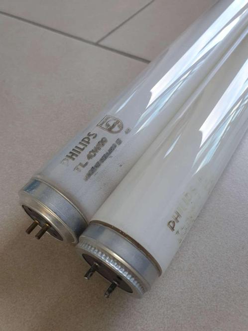 2x TL buis buislamp Philips TL 40W/29 120cm x 3,5cm GEEN LED, Huis en Inrichting, Lampen | Plafondlampen, Ophalen of Verzenden