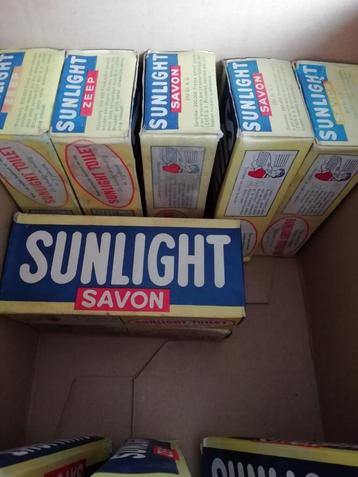 oude sunlight zeep 2,5 €per doos van 2 stukken zeep 