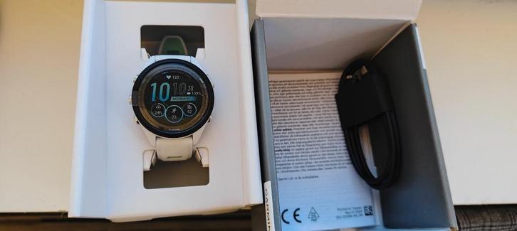 Garmin Forerunner 265s, Handtassen en Accessoires, Sporthorloges, Nieuw, Wit, Ophalen