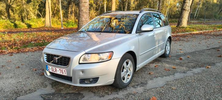 Volvo V50 1.6 Drive E 2011 ! Très bon état ! Disponible immé, Autos, Volvo, Particulier, V50, ABS, Airbags, Air conditionné, Alarme
