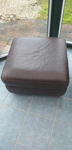 Lederen bijzetzetel (poef), Ophalen, Gebruikt, Vierkant, Leer
