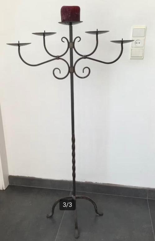 Twee mooie ijzeren kaarsenstaanders, Huis en Inrichting, Woonaccessoires | Kandelaars en Kaarsen, Gebruikt, Kandelaar, 75 cm of meer