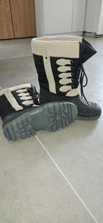 Snowboots maat 37 (zo goed als nieuw), Kinderen en Baby's, Kinderkleding | Schoenen en Sokken, Ophalen of Verzenden