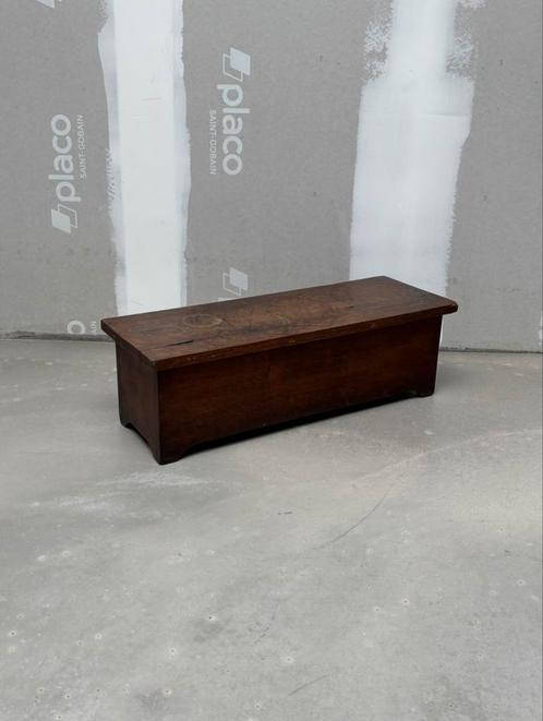 Klein antiek bankje, Antiek en Kunst, Antiek | Meubels | Stoelen en Sofa's, Ophalen