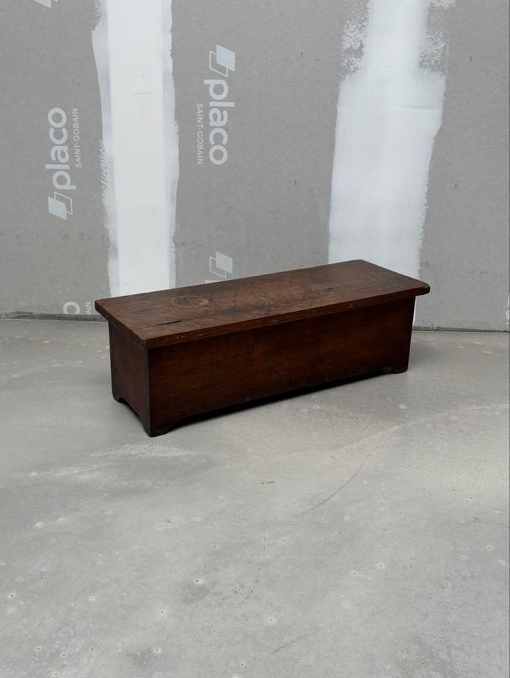 Klein antiek bankje, Antiek en Kunst, Antiek | Meubels | Stoelen en Sofa's, Ophalen