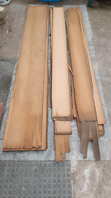 Placage bois beschikbaar voor biedingen