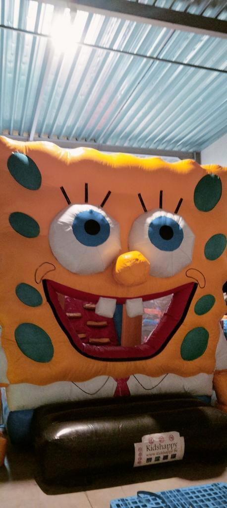 Spongebob springkasteel, Hobby en Vrije tijd, Feestartikelen | Verhuur, Zo goed als nieuw, Ophalen