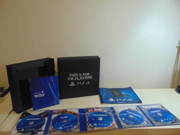 This is for the players , presskit Ps4 , 5 games incl., Games en Spelcomputers, Games | Sony PlayStation 4, Zo goed als nieuw