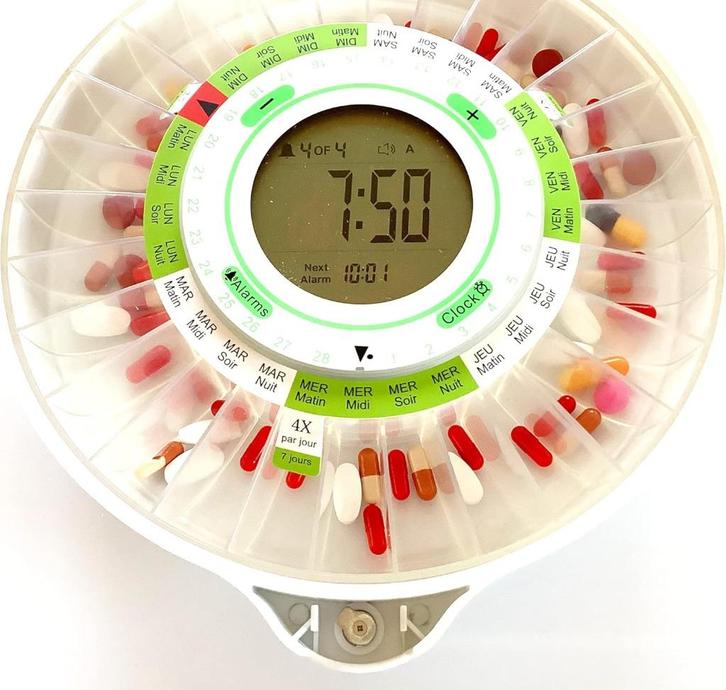 Automatische pillencarrousel / pillendoos / pillenverdeler, Diversen, Verpleegmiddelen, Zo goed als nieuw, Ophalen