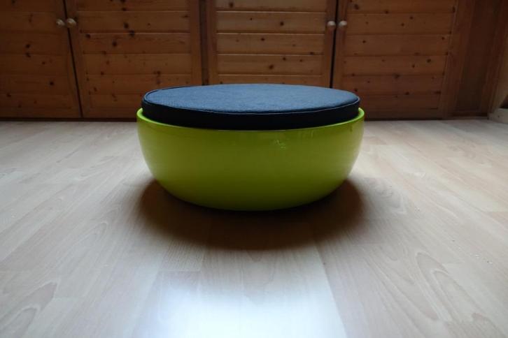 NIEUWE katten/honden bed 54x21cm, Dieren en Toebehoren, Hondenmanden, Nieuw, Ophalen of Verzenden