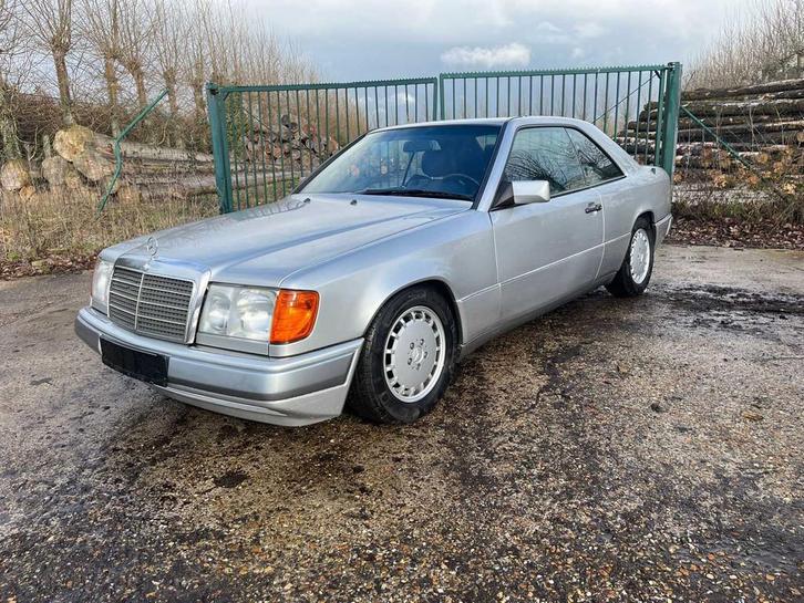 1992 Mercedes 300 CE-24 Oldtimer, Auto's, Oldtimers, Bedrijf, Mercedes-Benz, Overige brandstoffen, Overige carrosserie, Automaat