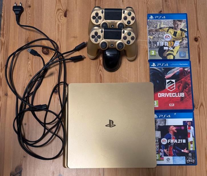 PlayStation 4 Gold Edition + 2 gouden controllers en 3 games, Games en Spelcomputers, Spelcomputers | Sony PlayStation 4, Gebruikt