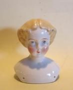 Tête de poupée ancienne en porcelaine, avec fêle !, Envoi