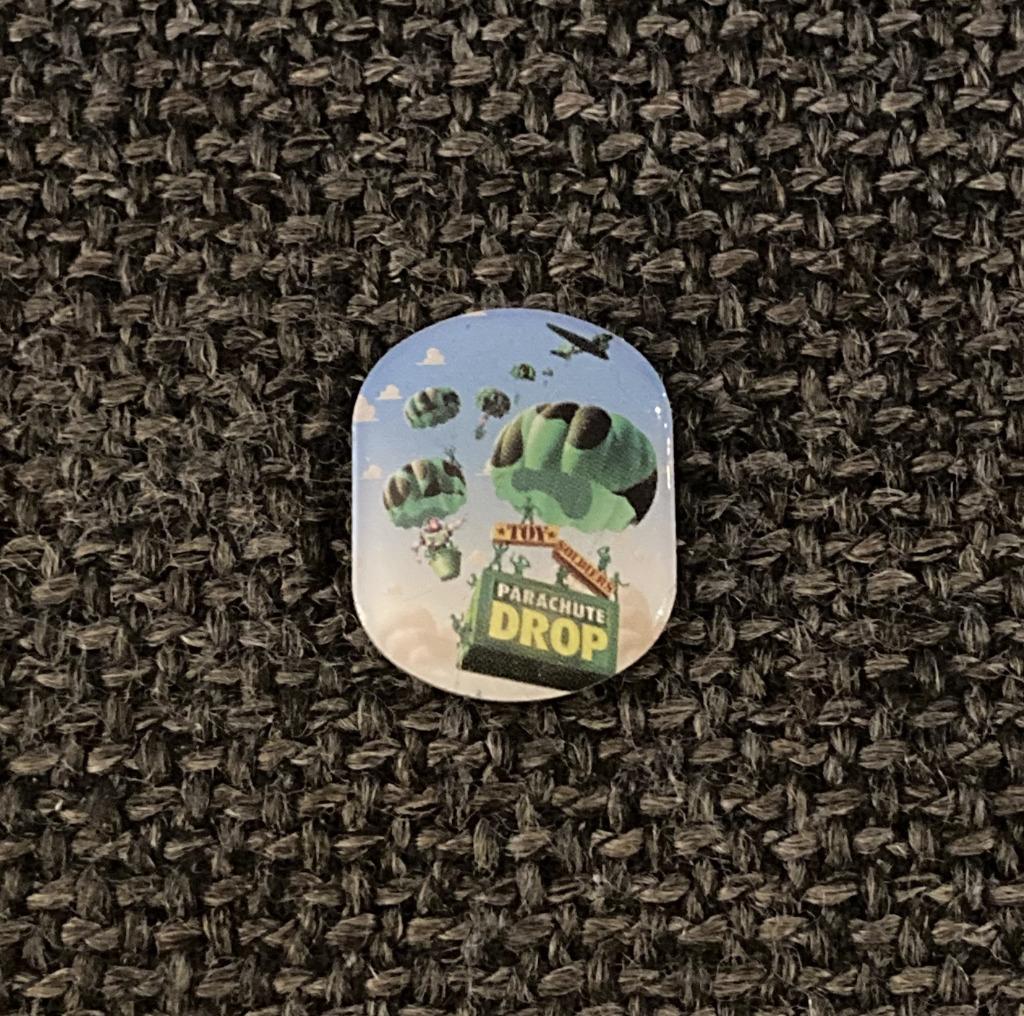PIN - DISNEY - PIXAR - TOY STORY - TOY SOLDIERS - PARACHUTE, Envoi, Comme neuf, Figurine, Insigne ou Pin's
