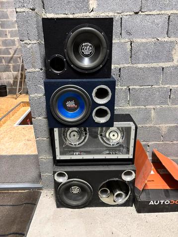 Subwoofers auto beschikbaar voor biedingen