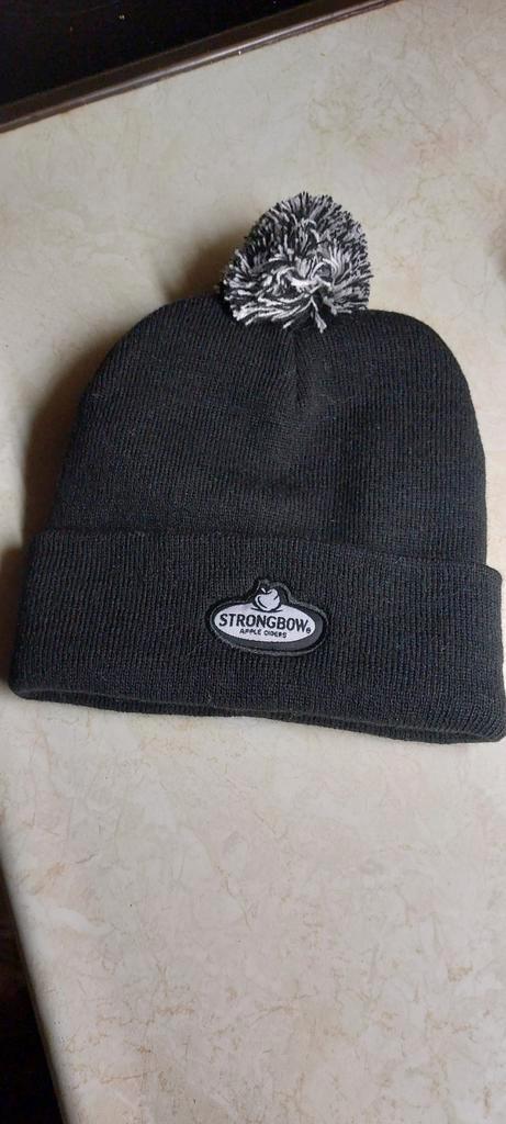 Nouveau bonnet strongbow, Collections, Marques de bière, Neuf, Vêtements, Autres marques, Enlèvement ou Envoi