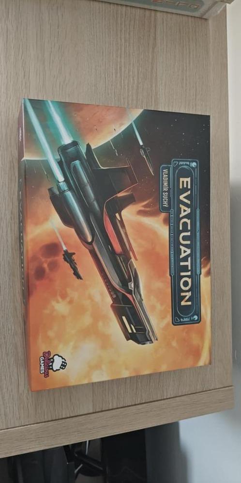Evacuation, Hobby en Vrije tijd, Gezelschapsspellen | Bordspellen, Nieuw, Ophalen of Verzenden