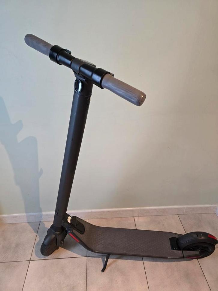 Ninebot Segway-scooter, Fietsen en Brommers, Steps, Zo goed als nieuw, Ophalen