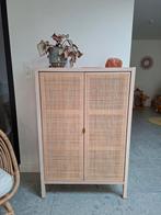 Kastje hout en rattan, Ophalen