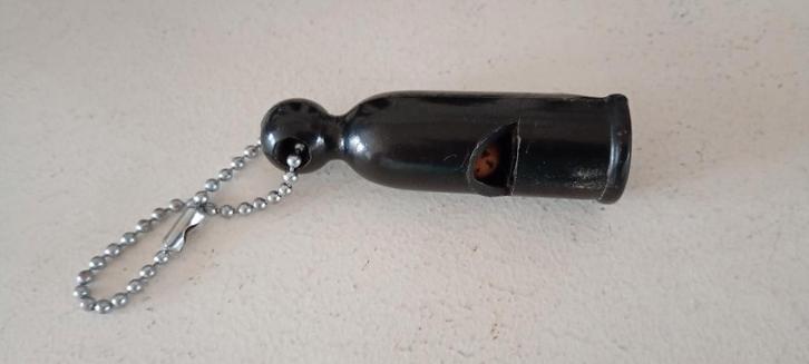 Sifflet officier sous officier allemand ww2, Collections, Objets militaires | Seconde Guerre mondiale, Enlèvement ou Envoi