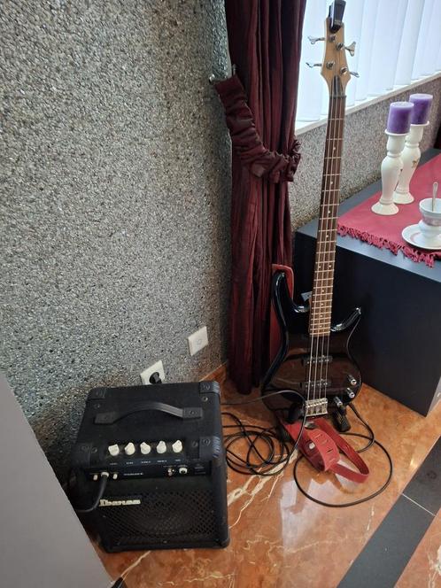 Bass gitaar, Muziek en Instrumenten, Snaarinstrumenten | Gitaren | Elektrisch, Zo goed als nieuw, Ibanez, Ophalen