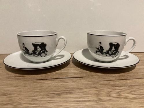 Kuifje de blauwe lotus 2 kopjes en schotels van Axis 1990, Antiek en Kunst, Antiek | Keramiek en Aardewerk, Ophalen of Verzenden