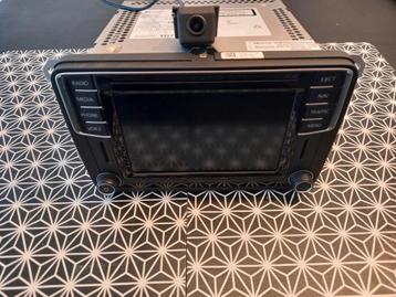 Vw Discovery media Pq met usb en camera. beschikbaar voor biedingen