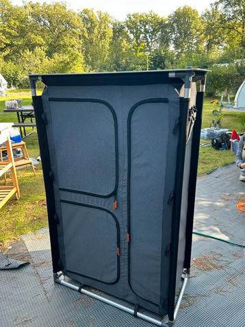 Armoire de camping Obelink comme neuve beschikbaar voor biedingen