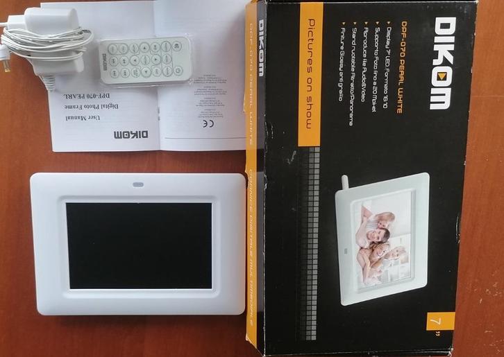 cadre photo numérique multimédia Jamais utilisé., TV, Hi-fi & Vidéo, Photo | Cadres photos numériques, Neuf, Plus petit que 8 pouces