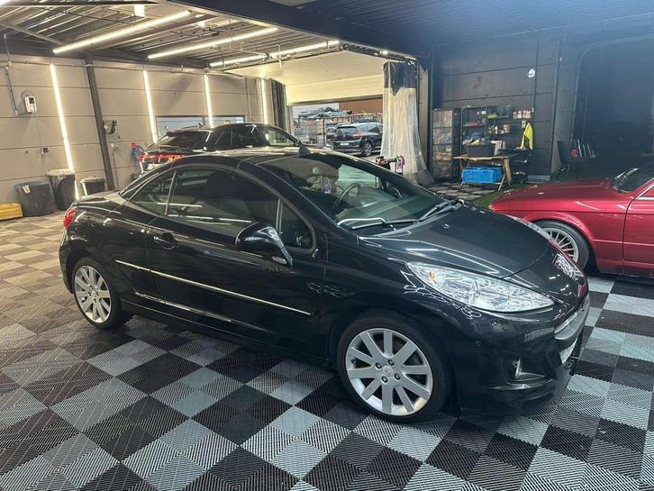 Peugeot 207 CC 1.6i benzine AUTOMATIQUE bj. 2014 29000km, Auto's, Peugeot, Bedrijf, Te koop, ABS, Adaptieve lichten, Airbags, Airconditioning