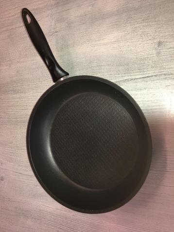  sauteerpan braadpan pan   beschikbaar voor biedingen