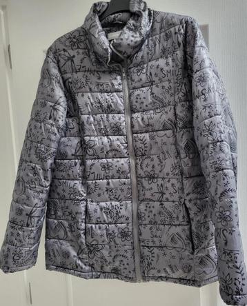 Veste été grise avec fleur  beschikbaar voor biedingen