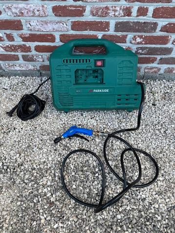 Draagbare compressor met spuitstuk 8 bar in (zeer) goede st beschikbaar voor biedingen