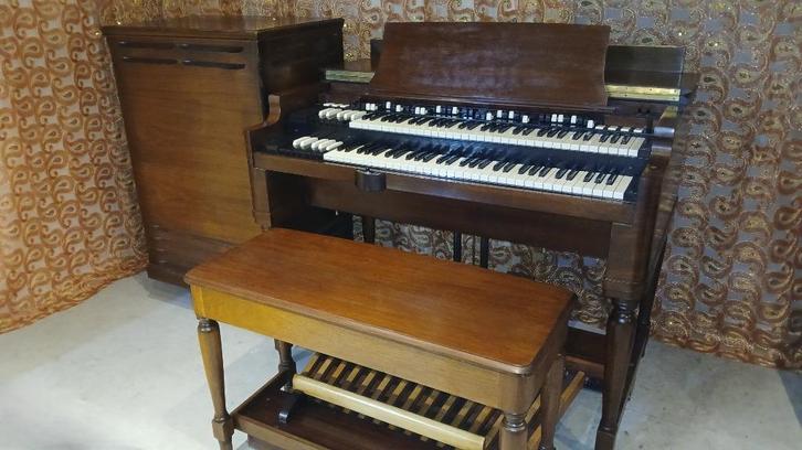 Hammond B3 (MINT) + Leslie 122 incl restauratie en garantie, Muziek en Instrumenten, Orgels, Gebruikt, Hammondorgel, 2 klavieren