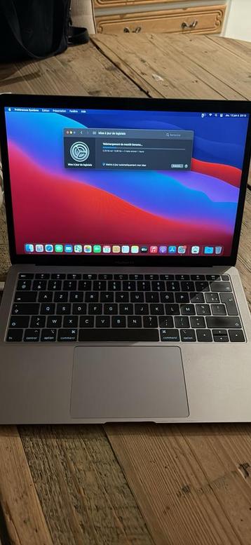 Macbook pro 2016 beschikbaar voor biedingen