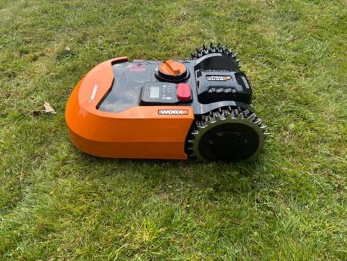 Worx Landroid L2000 grasrobot 2000m2 met 4G tracker, Tuin en Terras, Robotmaaiers, Gebruikt, 20 tot 25 cm, Met regensensor, Bestuurbaar via app