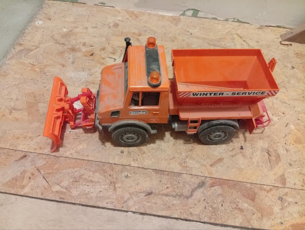 Bruder strooiwagen, Ophalen, Tuinenarduin@gmail.com, Tractor of Landbouw, Zo goed als nieuw