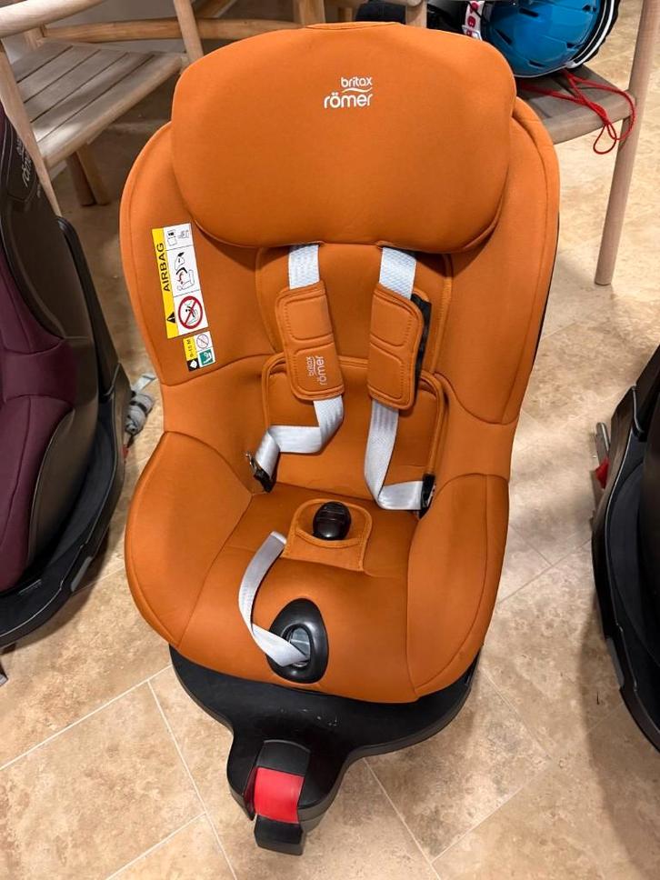 Siège auto pivotant DualFix M i-Size, Enfants & Bébés, Sièges auto, Comme neuf, Romer, 0 à 18 kg, Isofix, Dossier amovible, Dossier réglable