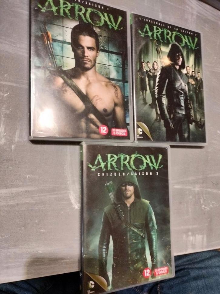 DVD Arrow saison 1 - 3, CD & DVD, DVD | Science-Fiction & Fantasy, Utilisé, Enlèvement ou Envoi