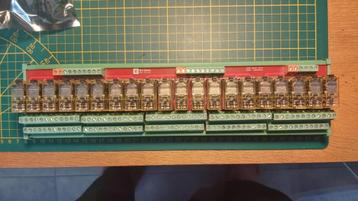 Relais board 220v /sturing24v -20 relais beschikbaar voor biedingen