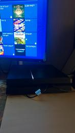 Ps4 met 3 spelletjes kijk foto’s ook gta5 met disc, Games en Spelcomputers, Ophalen of Verzenden, Zo goed als nieuw