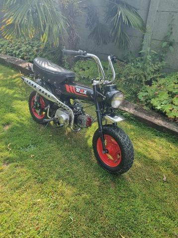 Honda dax st50  beschikbaar voor biedingen