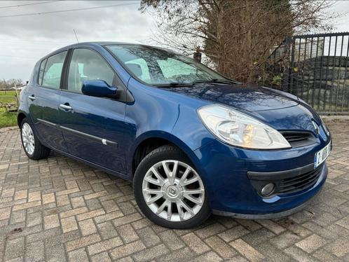 Renault Clio 1.4 16V Dynamique, Auto's, Renault, Bedrijf, Te koop, Clio, ABS, Airbags, Airconditioning, Alarm, Boordcomputer, Centrale vergrendeling