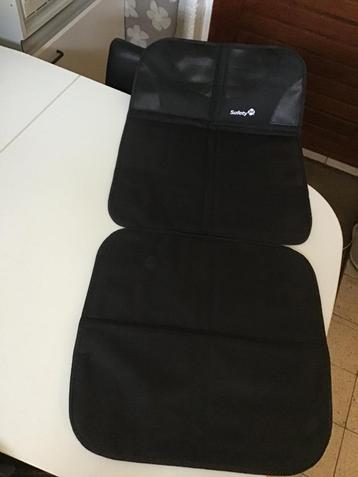 Autozetelbeschermer safety first beschikbaar voor biedingen