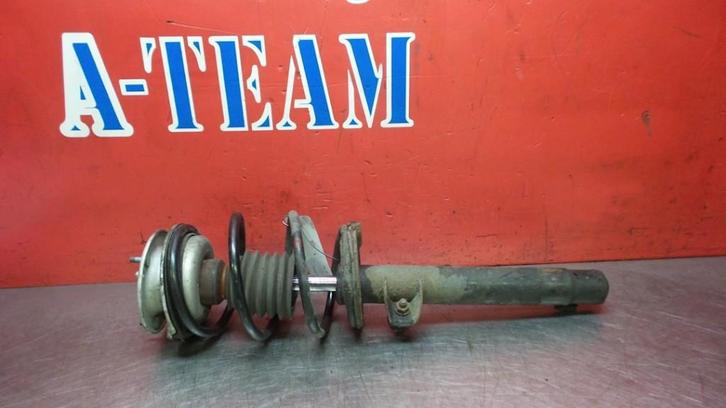 AMORTISSEUR OU ABSORBEUR DE CHOC AVANT DROIT BMW, Autos : Pièces & Accessoires, Suspension & Châssis, BMW, Utilisé