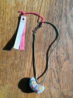 Karen Monny handgeborduurde armband met vlinder, Parijs Y2K, Ophalen of Verzenden, Gebruikt, Overige kleuren, Overige materialen
