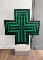 Grande enseigne lumineuse de pharmacie, Collections, Enlèvement